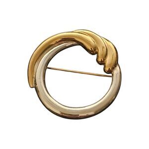 vintage Napier two-tone circular brooch Pin